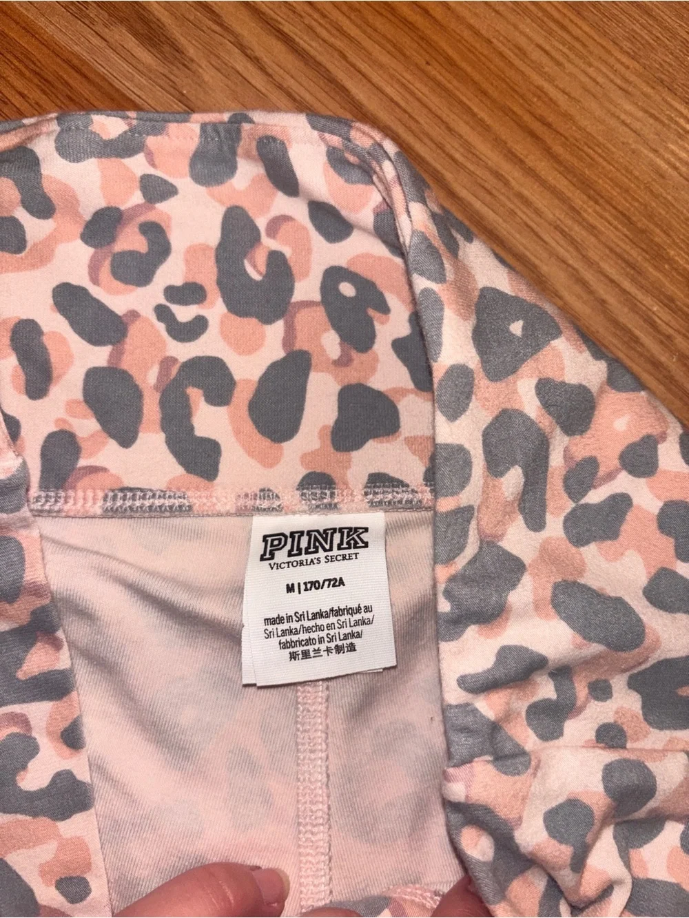 Leopard print leggings